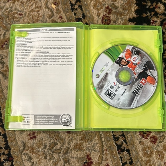 NHL 13 (Xbox 360, 2012) video game - Picture 2 of 3